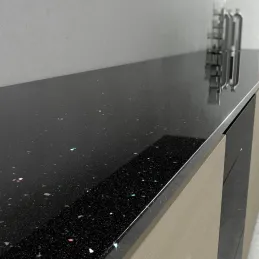 Piano di lavoro KRONOSPAN Andromeda Nero lucido / K218 GG