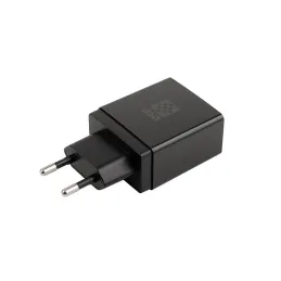 Presa elettrica con caricatore USB Square A+C / Bianco opaco