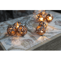 Catene luminose e illuminazione natalizia